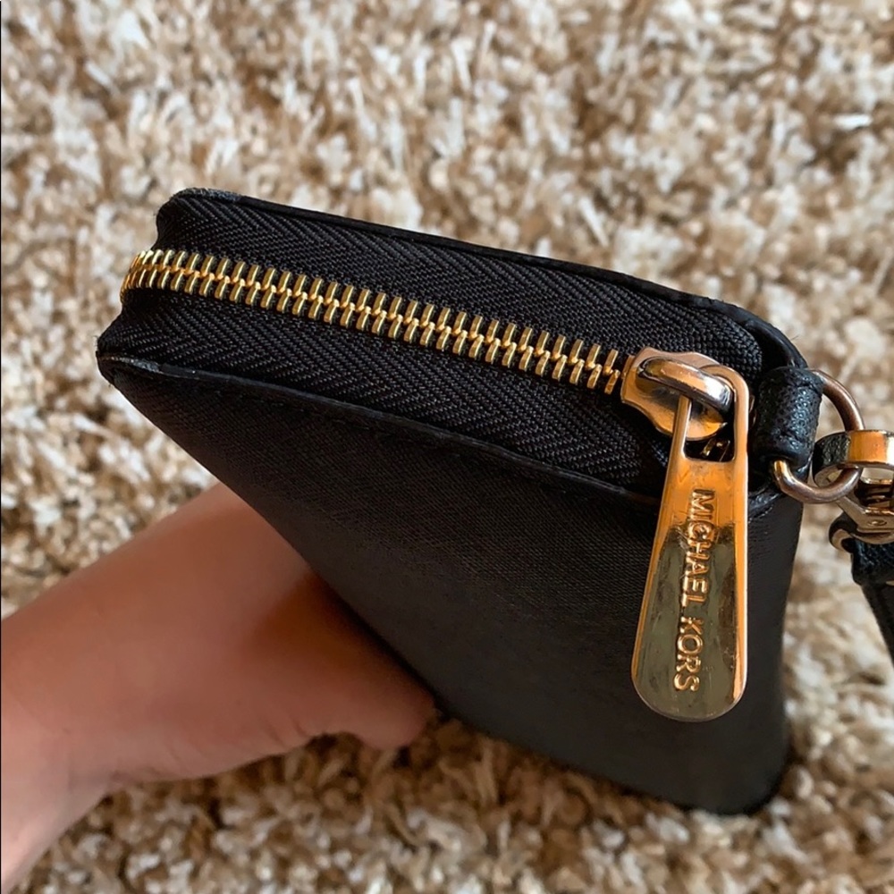 Micheal Kors jet set wallet - Picture 8 of 8